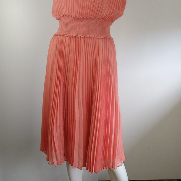 Nanette Lepore Women's Smocked Waist Midi Dress Size 8 Shimmery Pink Lined - Picture 3 of 11